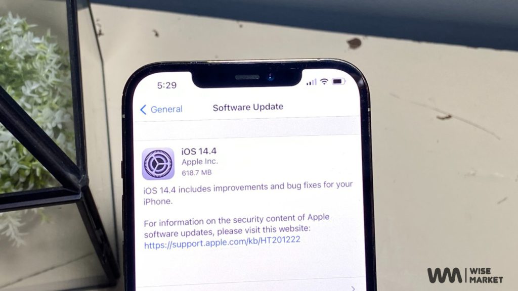TIMELY UPDATES ON IOS DEVICES